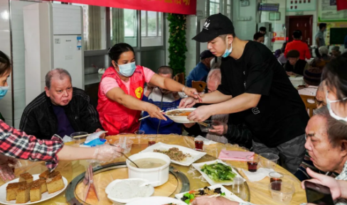 kick全球传递爱活动走进甘肃